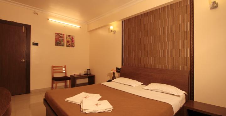 Hotel Janki Executive